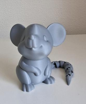 Souris à queue articulée